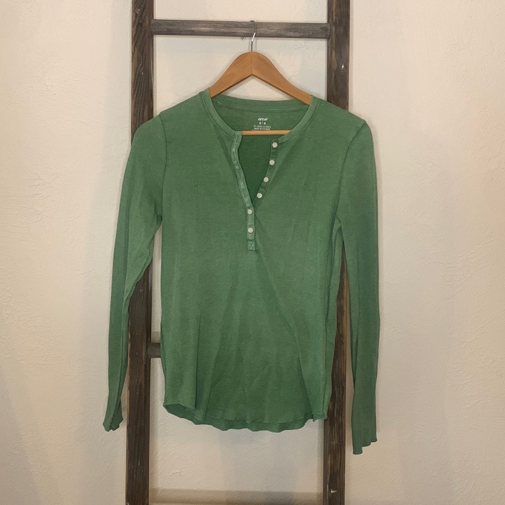 Aerie Henley